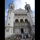 Die Ostfassade der Basilika